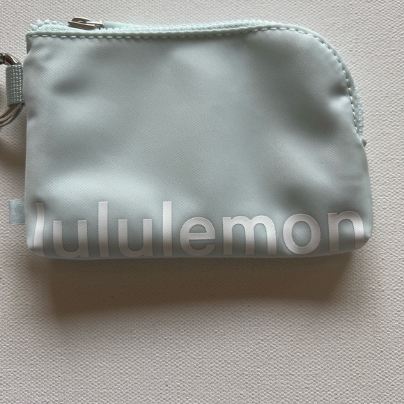 NWT Lululemon Light Blue Zipper Pouch Credit Card Holder (G2) - Picture 2 of 4